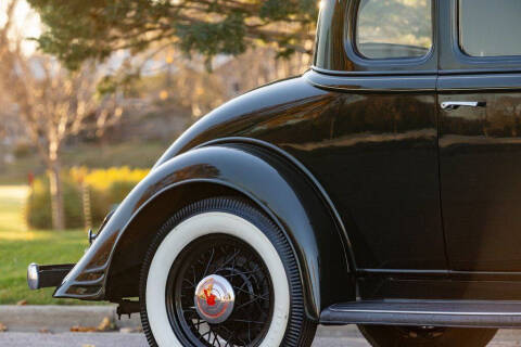 1933 Pontiac Coupe