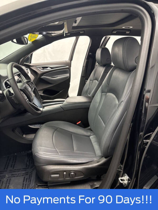 2022 Buick Enclave Essence
