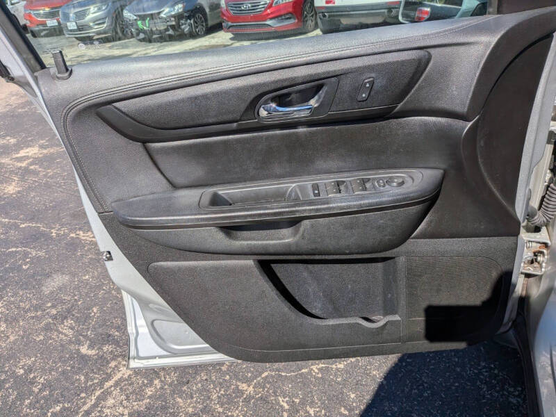 2017 Chevrolet Traverse LT