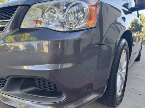 2015 Dodge Grand Caravan SXT Plus
