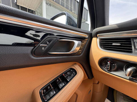 2018 Porsche Macan