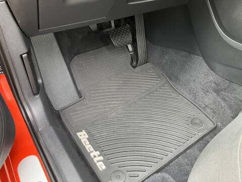 2018 Volkswagen Beetle 2.0T Coast