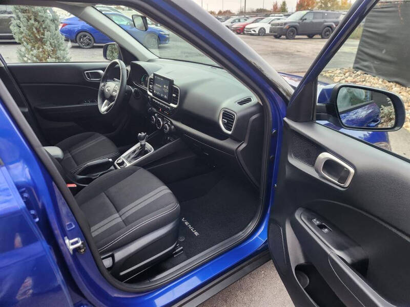 2024 Hyundai Venue SEL