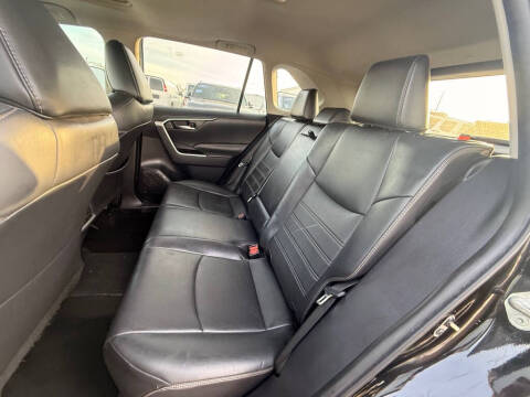 2021 Toyota RAV4 XLE Premium