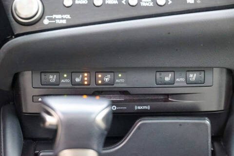 2022 Lexus ES 300h F SPORT