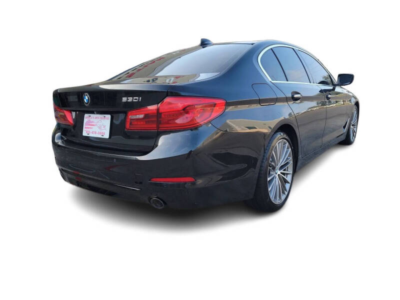 2018 BMW 5 Series 530i