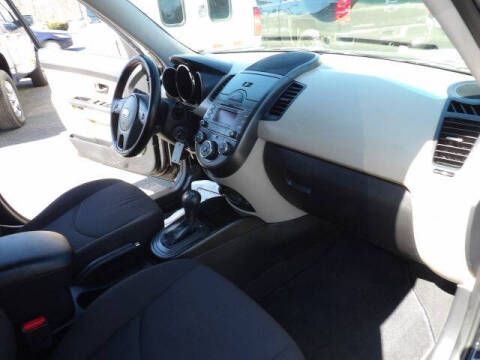 2011 Kia Soul +