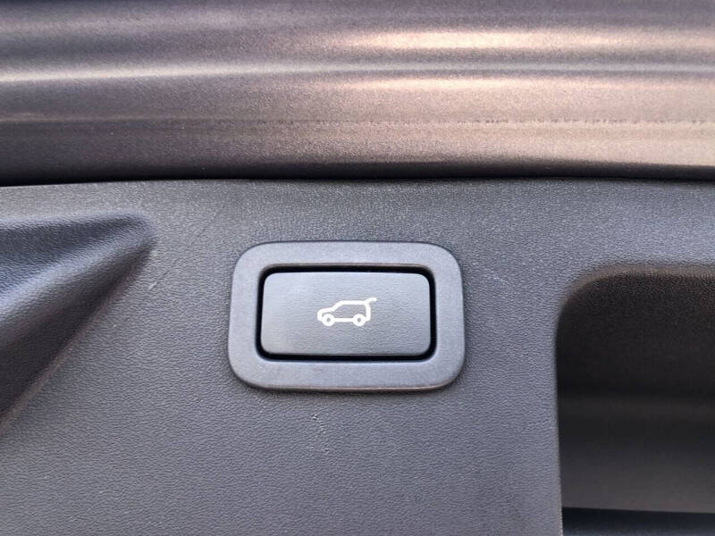 2016 Land Rover Discovery Sport HSE LUX