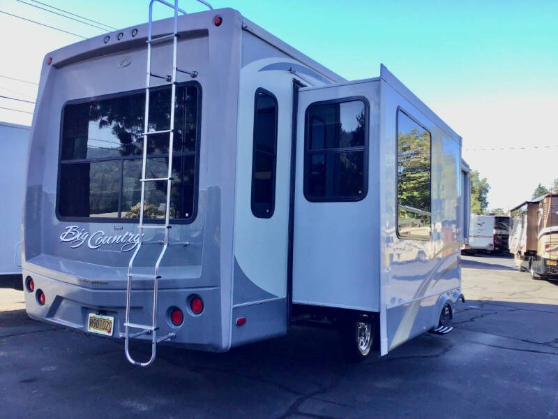 2012 Heartland Big Horn 3250TS