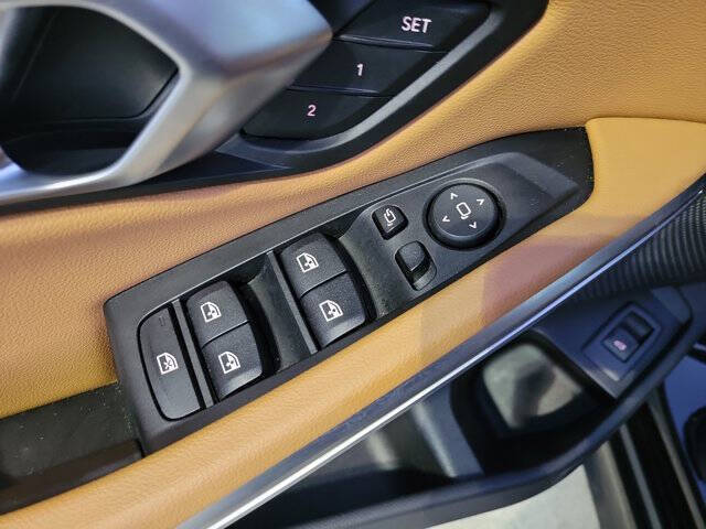 2025 BMW 3 Series 330i