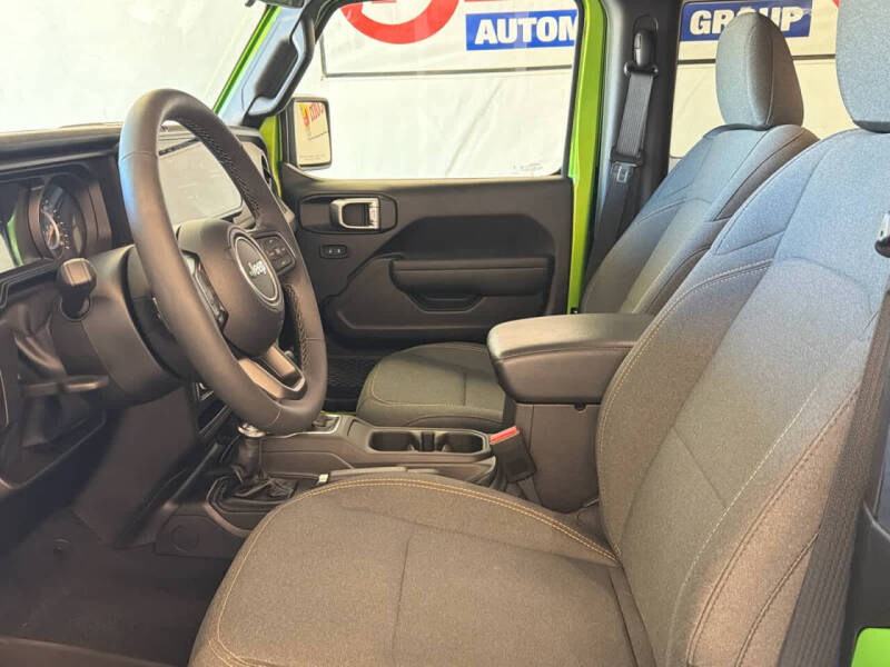 2025 Jeep Wrangler Sport S