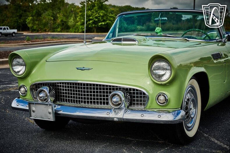 1956 Ford Thunderbird