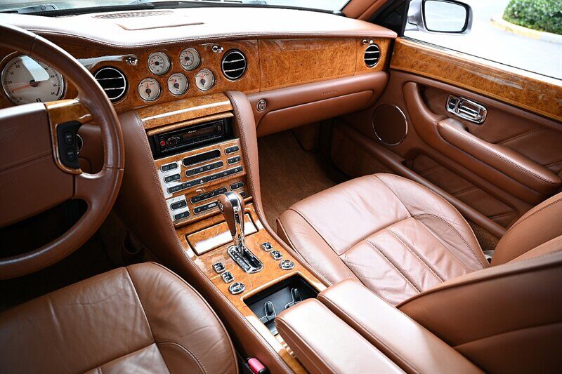 2006 Bentley Arnage 26