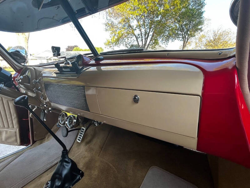 1949 Oldsmobile Futuramic 76