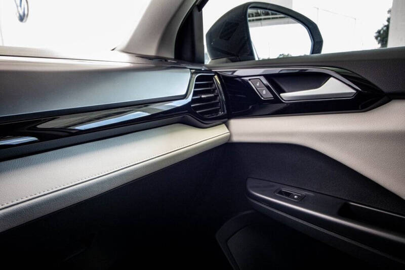 2025 Volkswagen Taos S