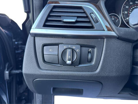 2017 BMW 3 Series 330i xDrive