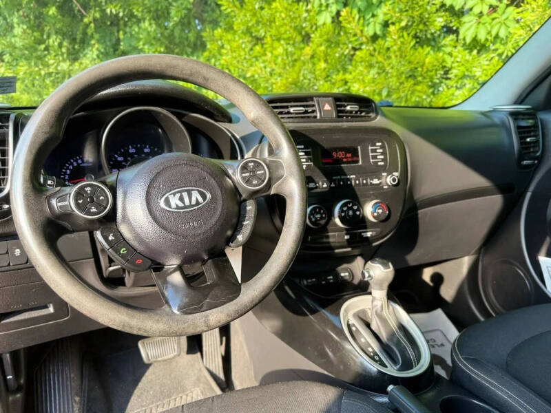 2015 Kia Soul +