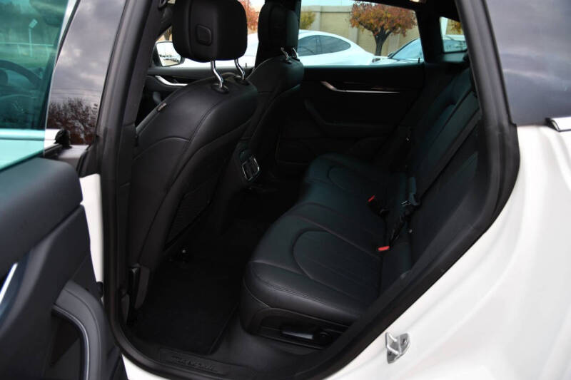 2023 Maserati Levante Modena