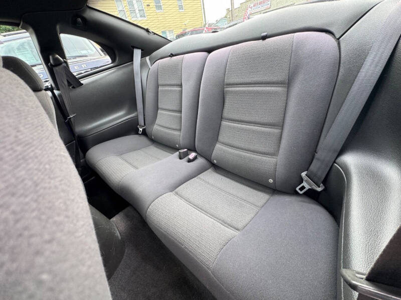 2004 Ford Mustang