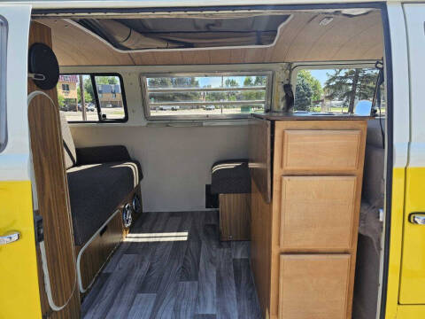1971 Volkswagen Camper Bus