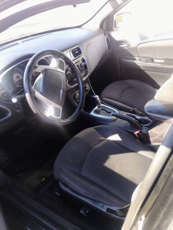 2013 Chrysler 200 Touring