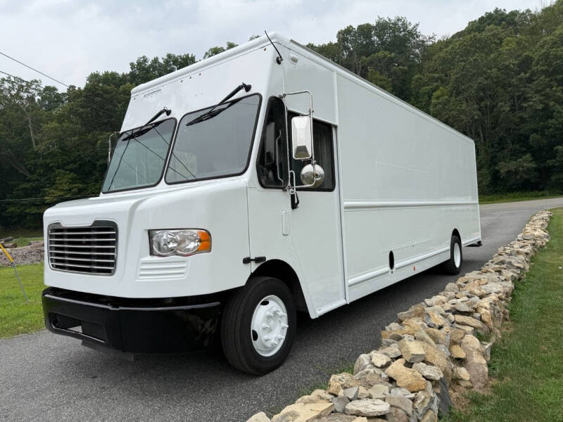 2017 Freightliner MT55 Chassis