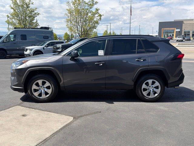 2019 Toyota RAV4 LE