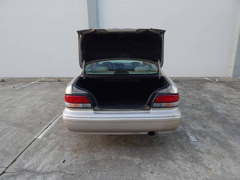 1997 Toyota Avalon XL