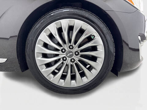 2019 Genesis G90