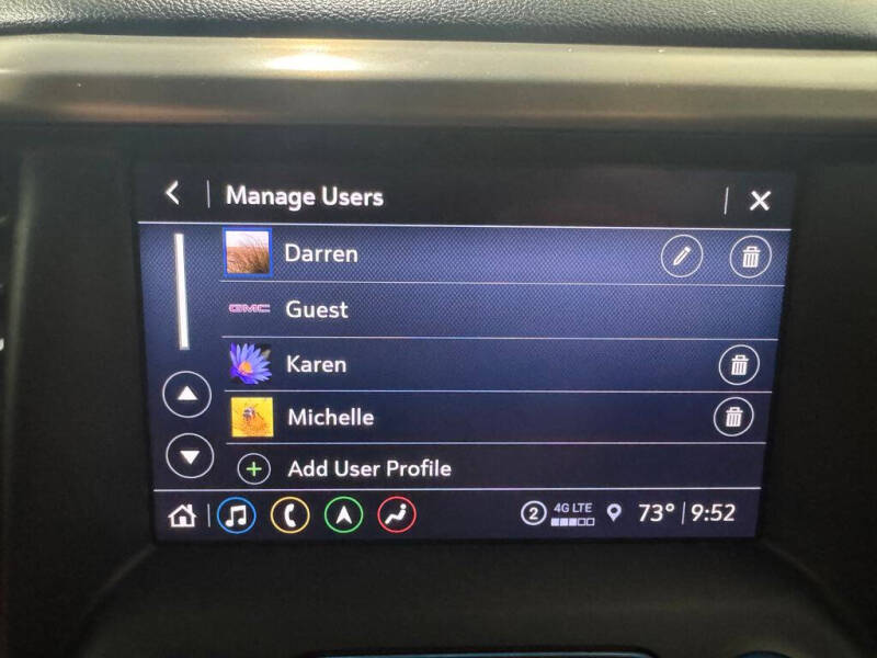 2022 GMC Acadia Denali