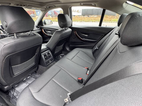 2018 BMW 3 Series 320i xDrive