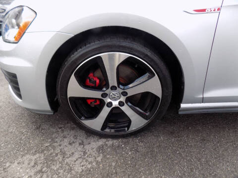 2016 Volkswagen Golf GTI S