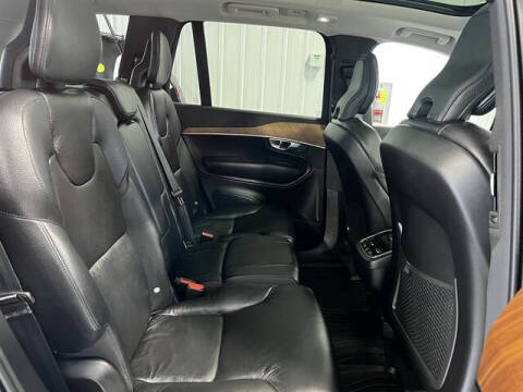 2023 Volvo XC90 B6 Plus Bright Theme 7P