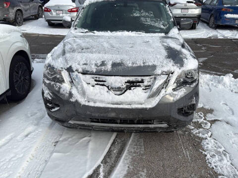 2020 Nissan Pathfinder S