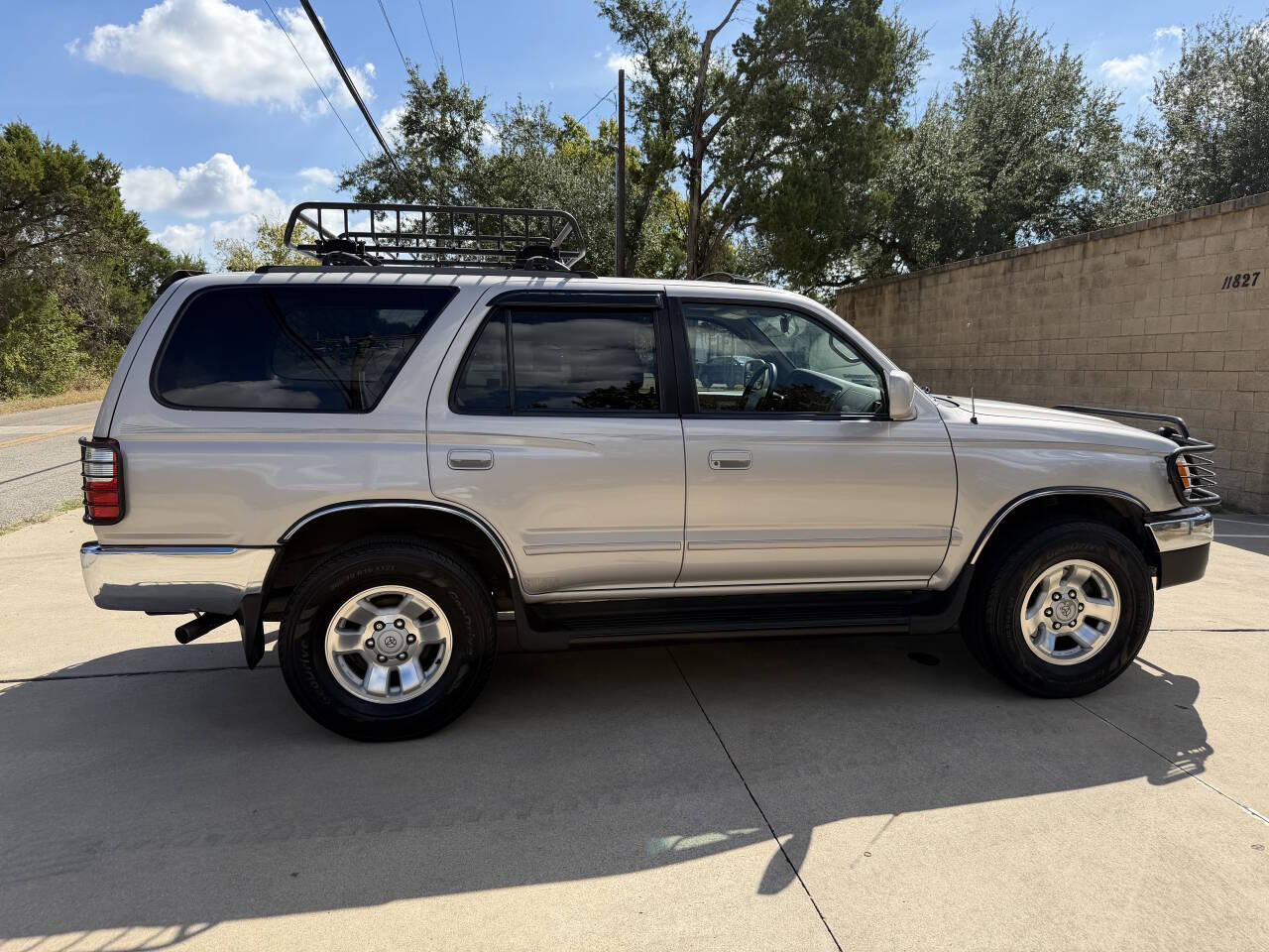 Used Car 2000 Toyota 4runner  Sr5 4dr Suv For Sale Under $10,000 In Austin, Texas