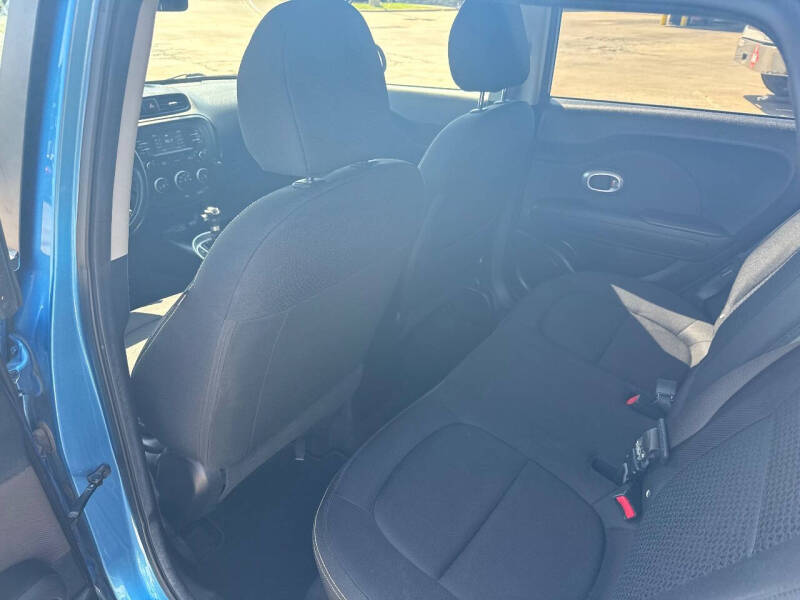 2016 Kia Soul +