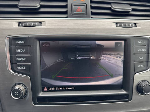 2017 Volkswagen Golf TSI S