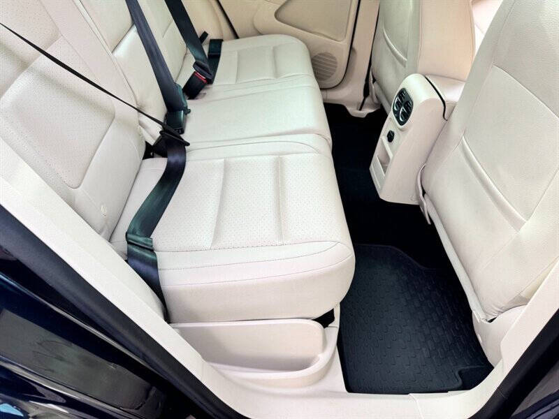 2017 Volkswagen Tiguan 2.0T Wolfsburg Edition 4Motion