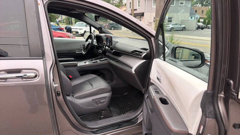 2021 Toyota Sienna