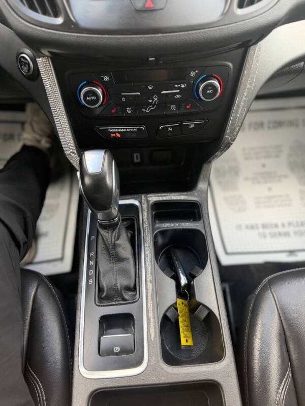 2019 Ford Escape SEL