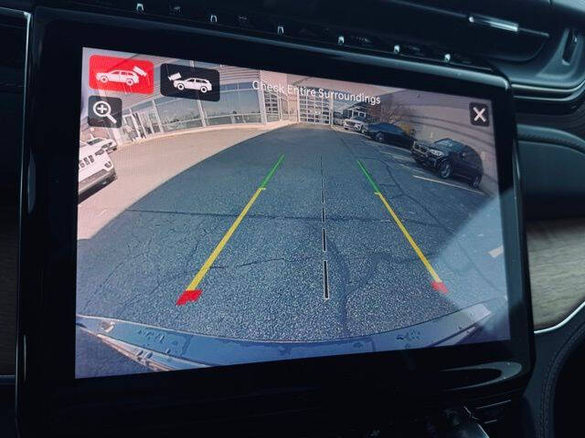 2023 Jeep Grand Cherokee Summit