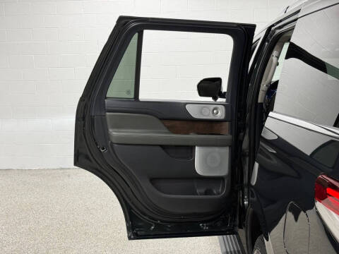 2022 Lincoln Navigator Black Label