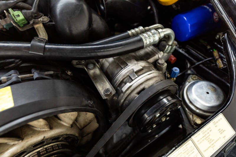 1991 Porsche 911 Carrera 2