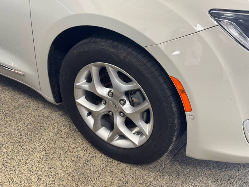 2019 Chrysler Pacifica Touring L Plus