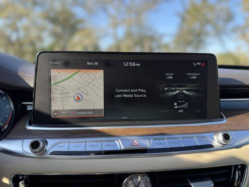 2019 Kia K900 Luxury