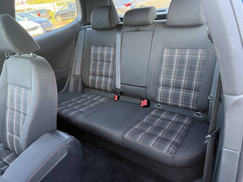 2011 Volkswagen GTI Autobahn PZEV