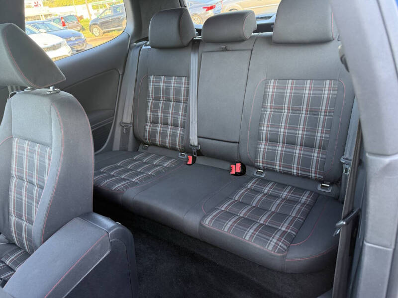 2011 Volkswagen GTI Autobahn PZEV