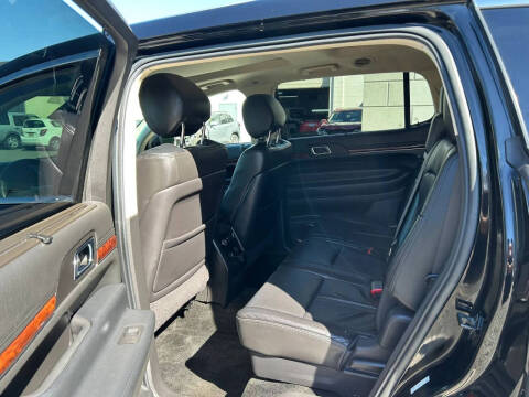 2018 Lincoln MKT Premiere