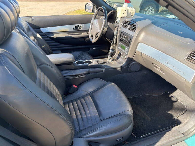 2002 Ford Thunderbird Deluxe