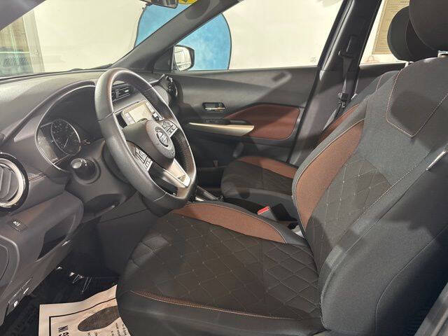 2018 Nissan Kicks SR